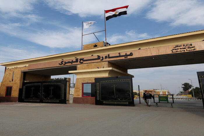 الإعلان عن فتح معبر رفح في وجه المشاة فقط