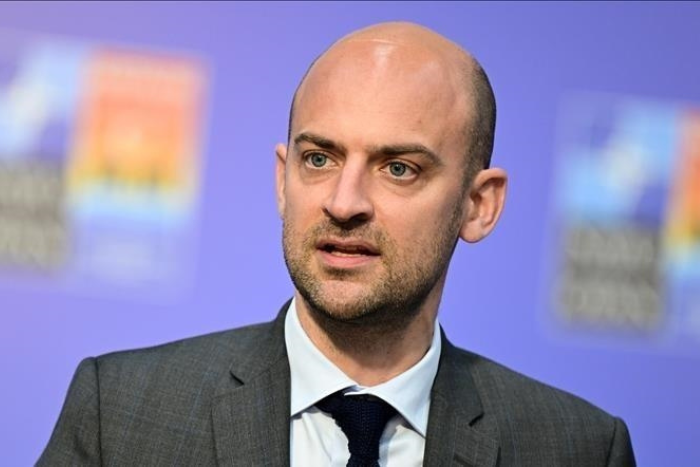 بارو يرفض وصاية فانس لا أحد يمكنه فرض نموذجه على أوروبا