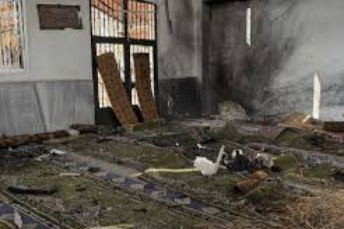 ارتفاع حصيلة التفجير في مسجد بإسلام ـباد إلى 31 قتيلا