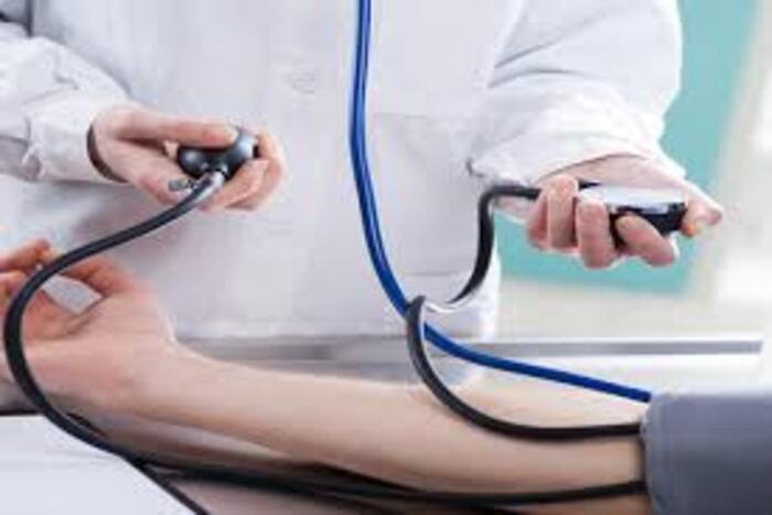 قافلة طبية ماعددة التخصصات تقدم خدمانها لساكنة تاماست بإقليم جرسيف