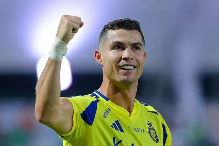 رونالدو يقترب من الألفية التاريخية بهدفه الـ963
