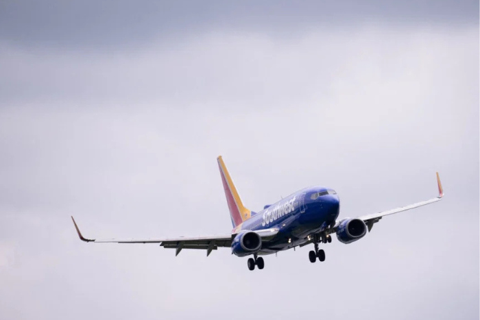 شركات الطيران تلغي 1560 رحلة جوية إلى منطقة الشرق الأوسط