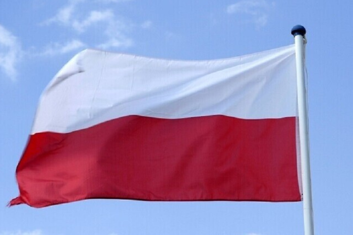 بولندا تواصل إجلاء رعاياها من الشرق الأوسط وسط تحذيرات من السفر