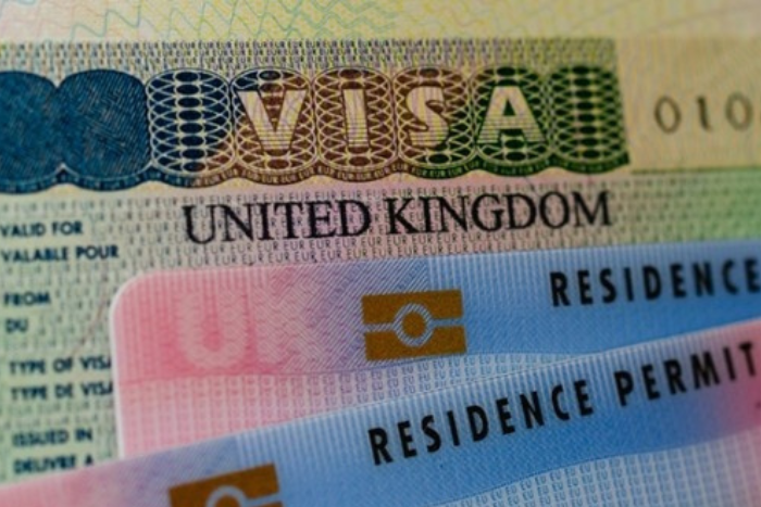 بريطانيا تعلن وقف منح التأشيرات لمواطني 4 دول