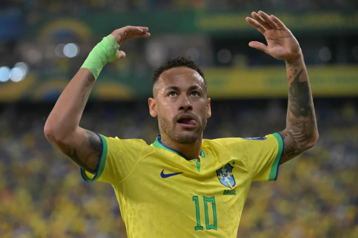 نيمار يقترب من العودة إلى منتخب البرازيل قبل مونديال 2026