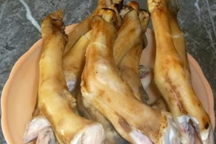 (فاس حرف ومهن محلية بين منقرضة ومنتظرة الانقراض ( الشواط أو المشوّط