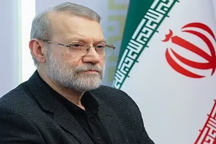 وزير الدفاع الإسرائيلي أعلن مقتل علي لاريجاني