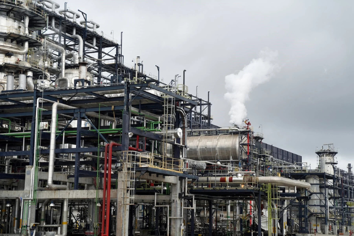 تبدأ تصدير الوقود لإفريقيا وسط اضطرابات الطاقة العالمية Dangote Refinery مصفاة