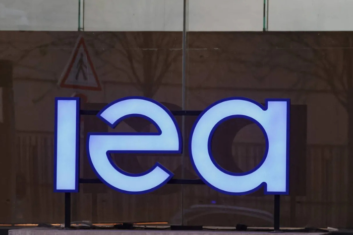 وكالة الطاقة الدولية مستعدة لإفراج إضافي عن احتياطيات النفط لتأمين الإمدادات العالمية