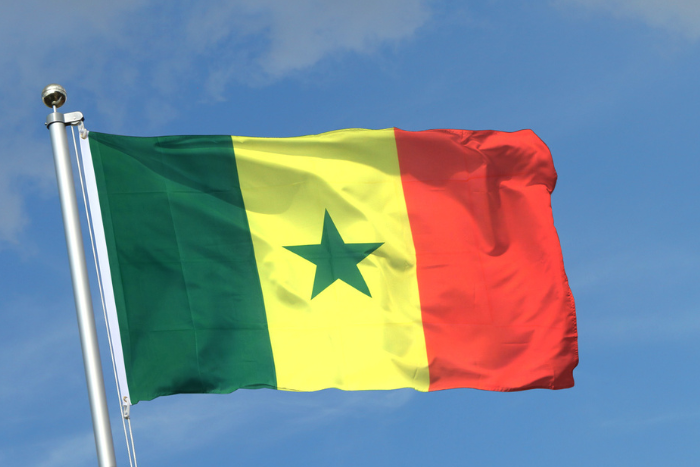 السنغال يعلق السفر غير الضروري للمسؤولين تحسبا لأزمة طاقة عالمية