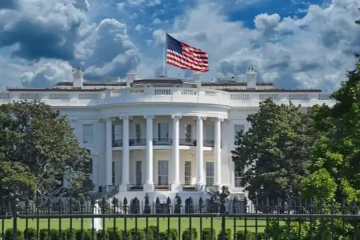 إطلاق نار قرب البيت الأبيض واستنفار أمني واسع دون توقيف مشتبه به