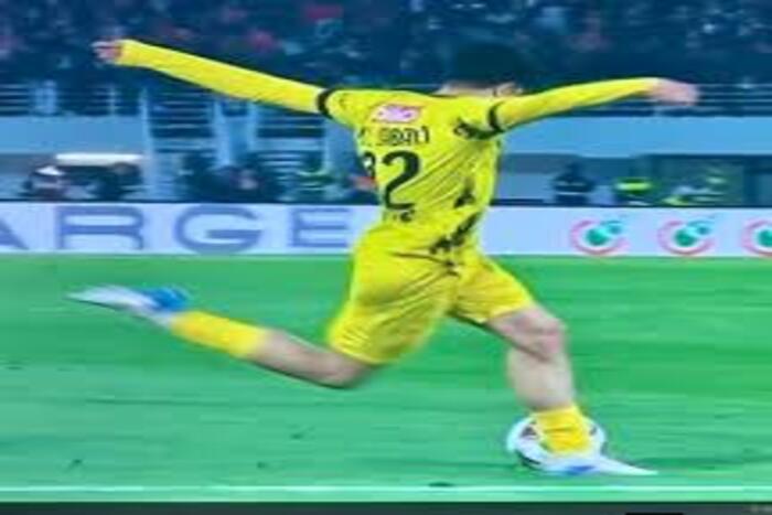 تسديدة خيالية تمنح المغرب الفاسي الفوز وتسقط الوداد