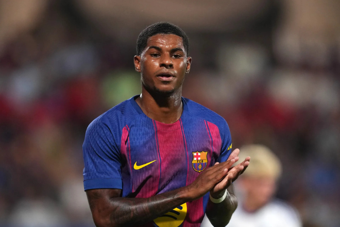 غموض يحيط بمستقبل راشفورد بين برشلونة ومانشستر يونايتد