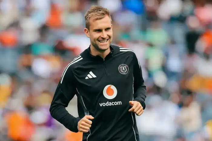 دي يونغ منبهر بديربي سويتو ويستهدف التألق مع أورلاندو بايرتس وحلم المونديال