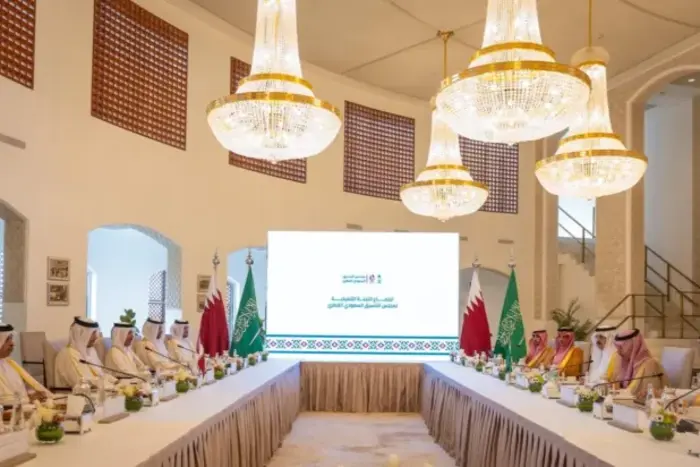 أمير قطر يحل بالرياض لرئاسة اجتماع مجلس التنسيق القطري- السعودي ال 8