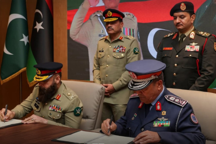 الجيش الليبي يوقع اتفاقية تعاون مع الجيش الباكستاني