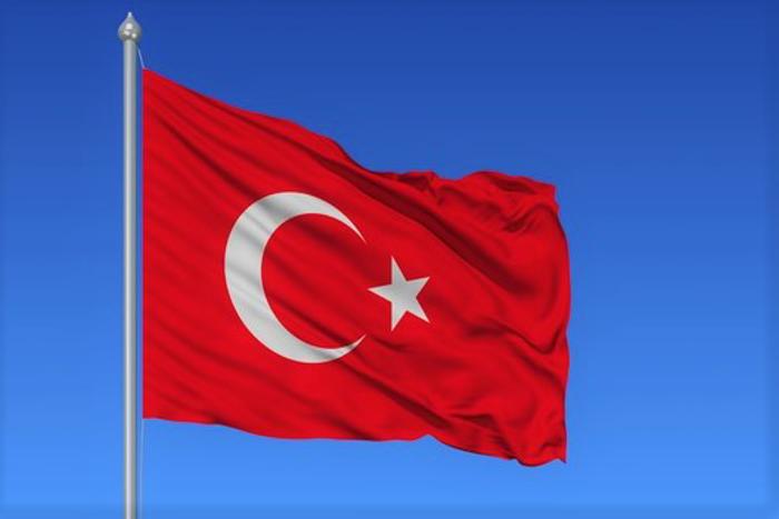 مستشار أردوغان يحذر الحزب الكردي من خطاب انفصالي