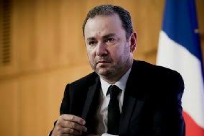 فرنسا تعزز شراكتها مع المغرب باستثمارات في الصحراء